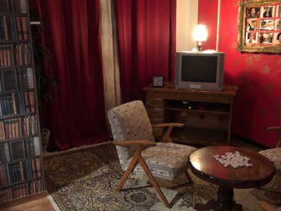 Play escape room