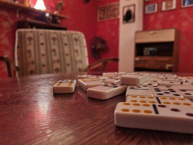 Play escape room