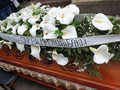In Memoriam pogrebna oprema
