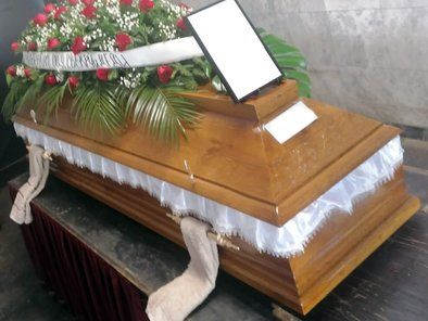 In Memoriam pogrebna oprema