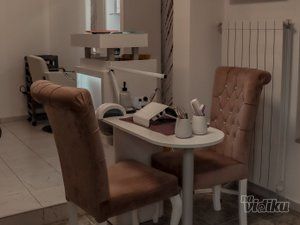 Standard Ladies & Barber Shop