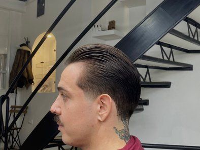 Trag Barber Shop