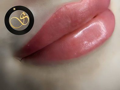 LACROMA BEAUTY STUDIO
