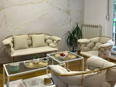 LACROMA BEAUTY STUDIO