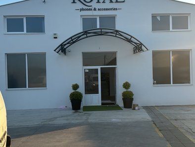 Royal Mobil prodaja telefona i opreme za mobilne telefone