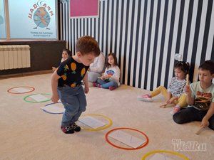 Mravac centar za decu i roditelje