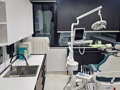 Dental MC Dr David Kukolj specijalistička stomatološka ordinacija