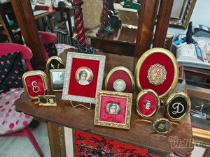 MAŠNA Antikvarnica - Galerija