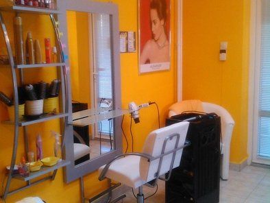 Frizersko kozmetički salon Trač 3