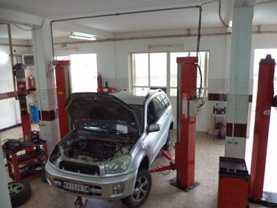 Auto delovi Zivkovic