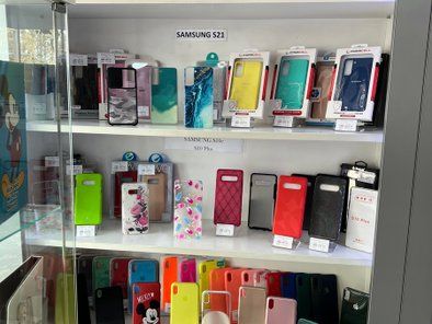 Servis i oprema za mobilne telefone Bulevar Viktor Mob