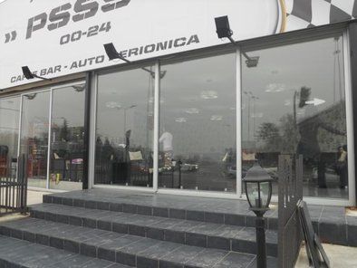Zastakljivanje terasa PVC prozori Crvena linija pvc i alu stolarija