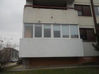 Zastakljivanje terasa PVC prozori Crvena linija pvc i alu stolarija