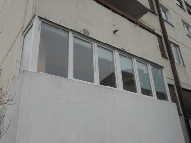 Zastakljivanje terasa PVC prozori Crvena linija pvc i alu stolarija