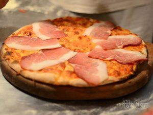 picerija-na-drva-pizza-pizza-01c37a-13.jpg