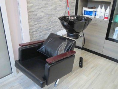 Frizerki salon Mystic Šabac nadogradnja kose, šišanje,farbanje i feniranje kose