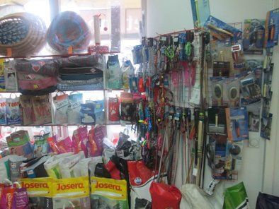 Pet shop Maxvit preparati za akvaristiku, hrana i oprema za kućne ljubimce Novi Sad