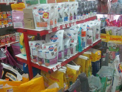 Pet shop Maxvit preparati za akvaristiku, hrana i oprema za kućne ljubimce Novi Sad
