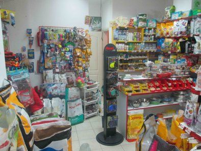 Pet shop Maxvit preparati za akvaristiku, hrana i oprema za kućne ljubimce Novi Sad
