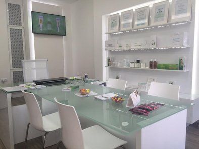 Dr. med. Christine Schrammek derma.cosmetics
