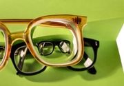 Zamenite staro za novo! Donesite svoje stare naočare i uz kupon ostvarite popust od 15% na dioptrijski ram!