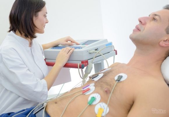 Kompletan internistički pregled (pluća, srce, saturacija) sa očitanim EKG-om, ultrazvuk abdomena sa malom karlicom