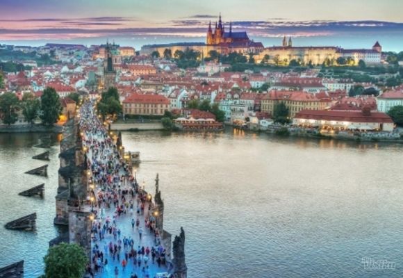 PRAG 6 dana/3 noćenja/autobusom fakultativno: Drezden, Karlove Vari, krstarenje Vltavom