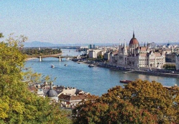 BUDIMPEŠTA 4 dana / 2 noćenja / autobusom fakultativno: krstarenje Dunavom, večera u čardi, Sentandreja, Tropicarijum