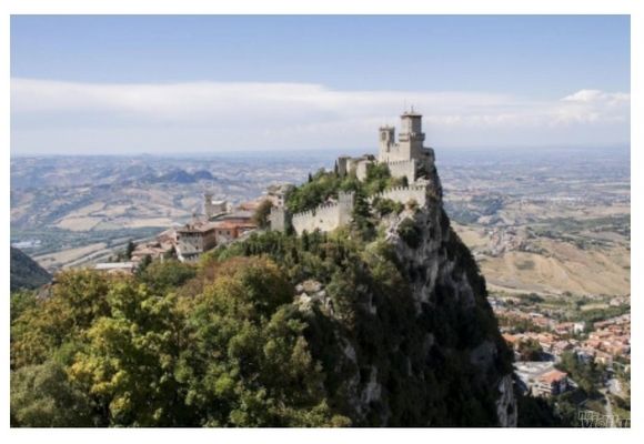 SAN MARINO SA POSETOM FERARI 6 dana / 3 noćenja / autobusom 09.11 – 14.11.2022. fakultativno: GRADARA – URBINO – RAVENA – BOLONJA