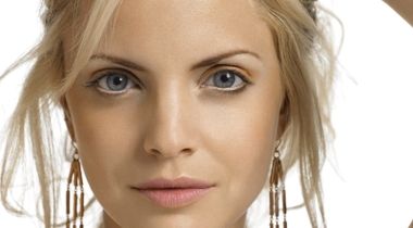Tretman lica White Illumination (protiv tamnih fleka + anti-age efekat)