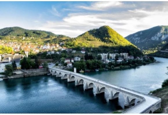 Višegrad, Andrićgrad, Drvengrad i Šarganska osmica 2 dana / 1 noćenje / autobusom 29.10.– 30.10.2022.