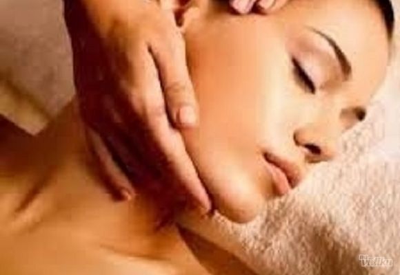 Terapeutska masaža 30 min + masaža lica, glave i stopala sa pilingom lica i maskom 30 min