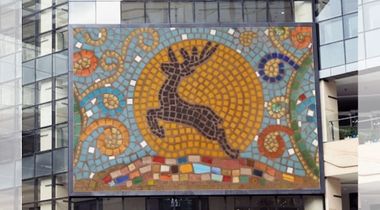 Unikatna reljefna umetnička slika u tehnici reljefnog staklenog mozaika "Sloboda duha", 66x36 cm, uramljena
