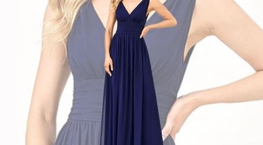 Duga haljina na V izrez, u rojal plavoj i crnoj boji. Dostupne veličine: 2XL, 7XL