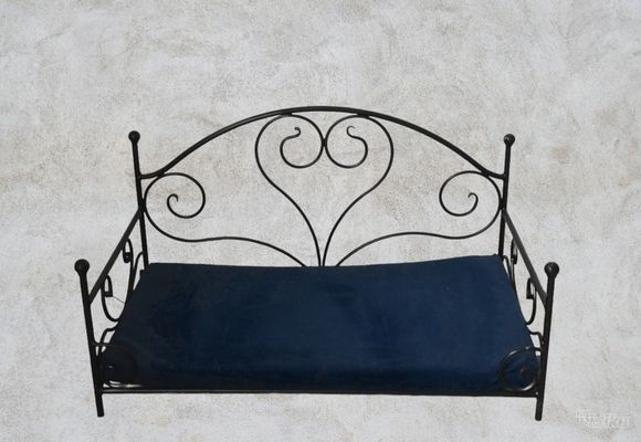 Krevetac za kućne ljubimce (cena bez jastuka)