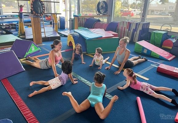 Atletske vežbe i gimnastika - SUPER KLINCI! Fizička priprema dece, rad u malim grupama, mesec dana (ponedeljak, sreda, petak)