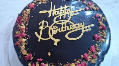 Torta Dubai cena po kg! Klasična dekoracija je BESPLATNA!