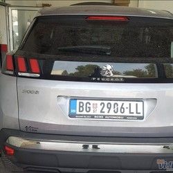 Ugradnja multimedije, rikverc kamere i parking senzora! SUPER CENA!