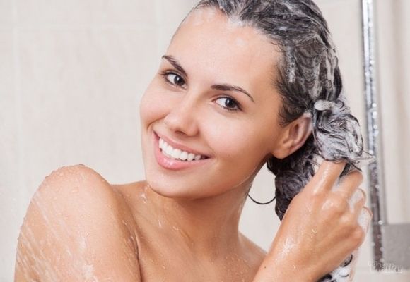 Dubinsko pranje i pakovanje kose sa feniranjem