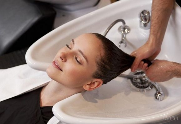 Dubinsko pranje i pakovanje kose sa feniranjem