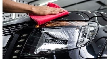 Komplet pranje automobila + poliranje farova