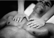Holistička masaža