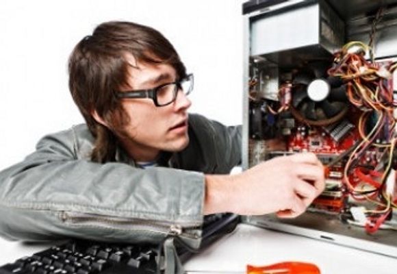 PC servisiranje IT tehničar (hardware, software, security and network) - 51 školski čas