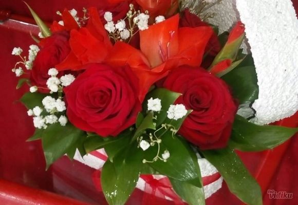 Cvetni aranžman Srce za dan zaljubljenih 4