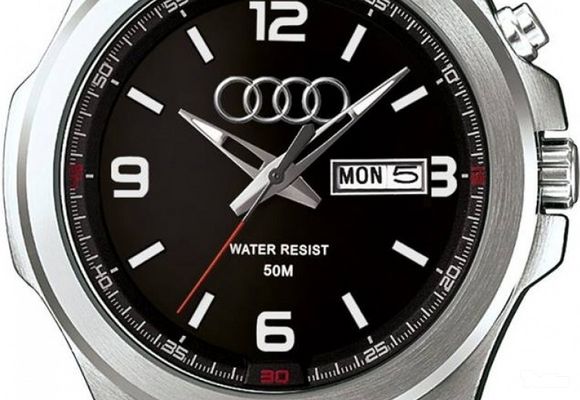 Reklamni sat sa znakom auta Audi