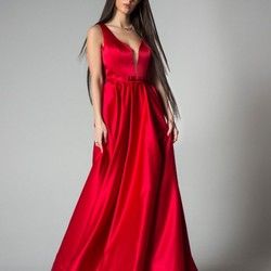 Crvena svečana haljina