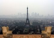 Gradovi i Spomenici Foto Tapete - Pogled na Osvetljen Toranj Pariz