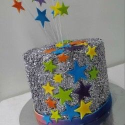 Svečana torta Srebrna sa zvezdicama