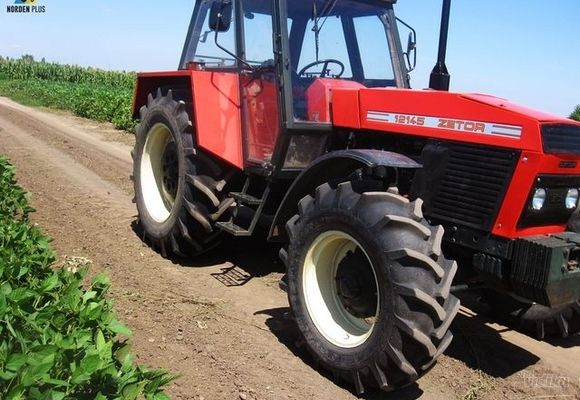 Delovi za traktore dostava Crna Gora