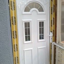 Alumil vrata sa prozorom